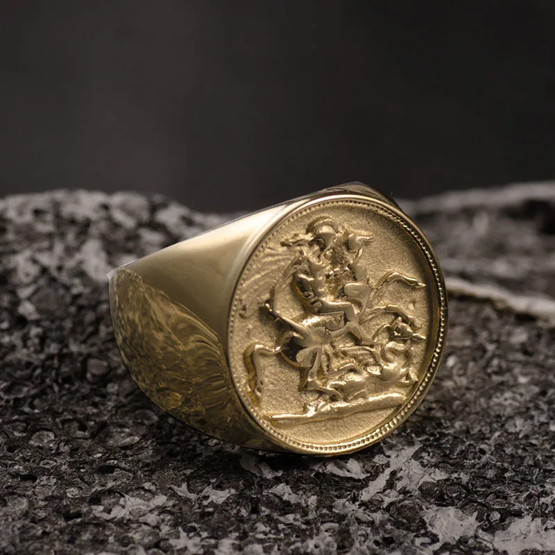 Chevaliere or homme Soldat romain