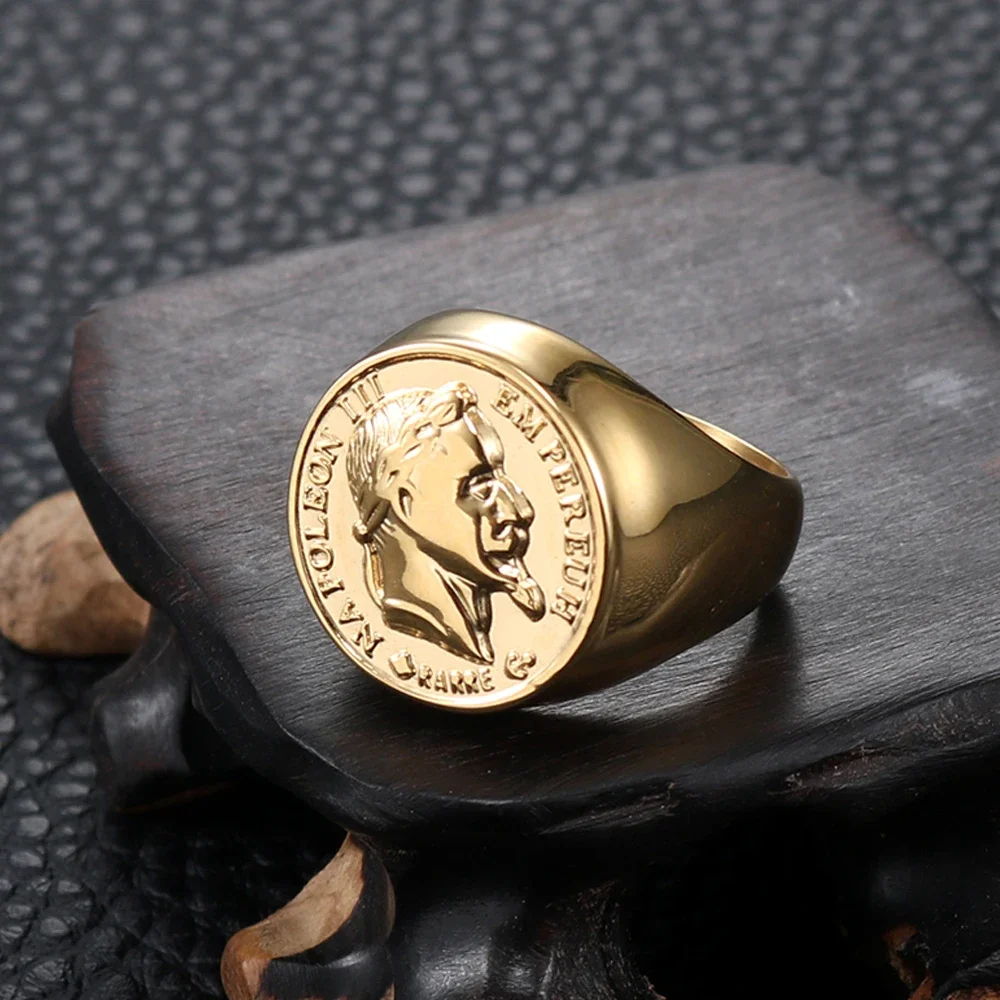 chevalière or homme bague tête humaine