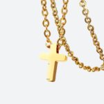 Pendentif croix homme acier doré poli